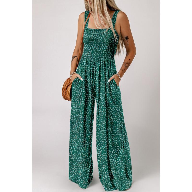 Floral wide-leg jumpsuit with short sleeves, a perfect blend of casual and elegant spring fashion.