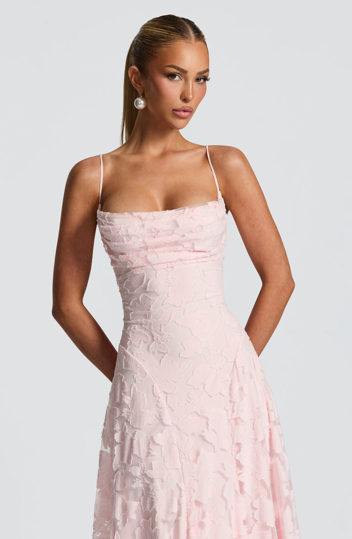 Women's stunning flowy maxi dress, an elegant choice for any party or evening event.