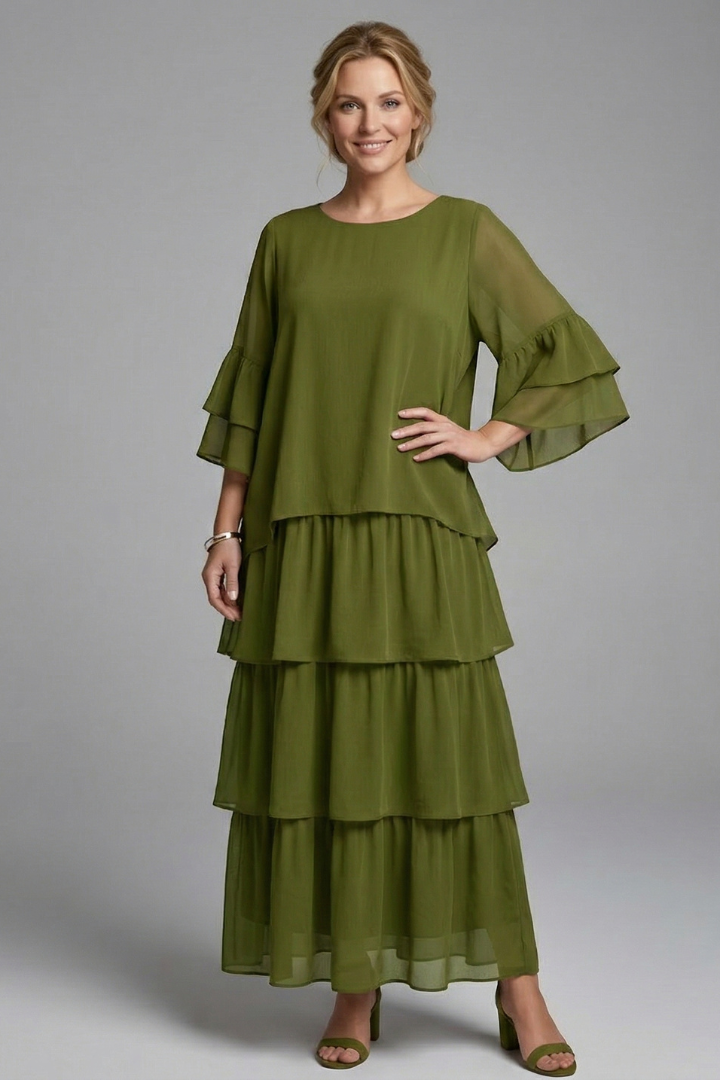 Flowy tiered maxi dress for women, round neck, comfortable and elegant summer fashion.