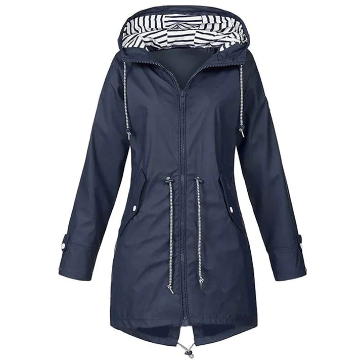 Stylish women's lightweight raincoat with a hood, suitable for everyday wear