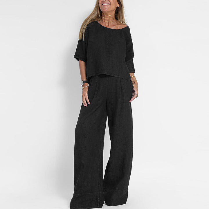 Stylish two-piece women's loungewear set; a relaxed long-sleeve top and matching elastic waist pants