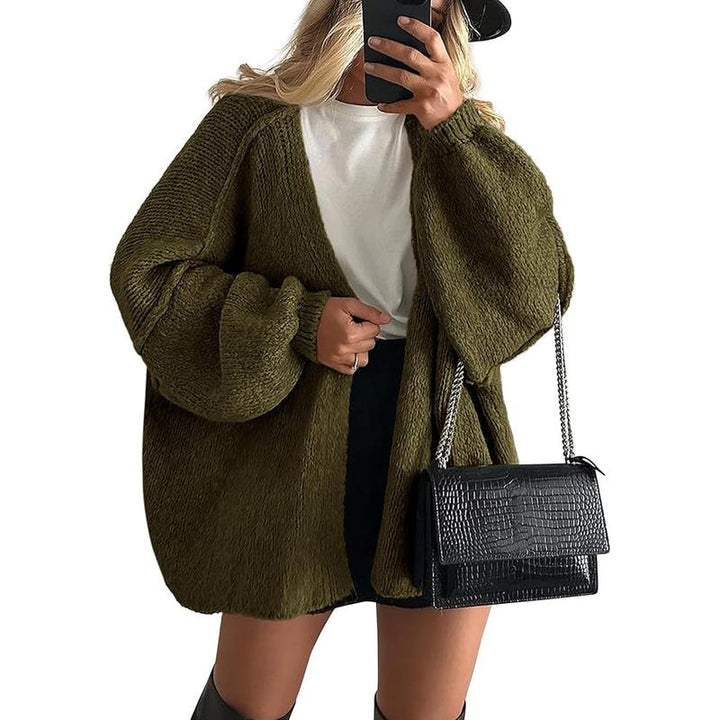 Relaxed fit women's cardigan, luxurious knit open front, ideal for everyday layering
