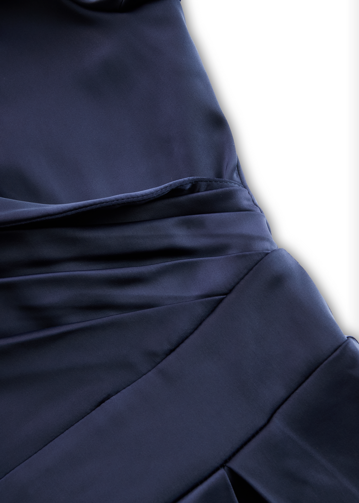 Chic women's formal midi dress. Draped collar, A-line design, and functional pockets for a sophisticated look.