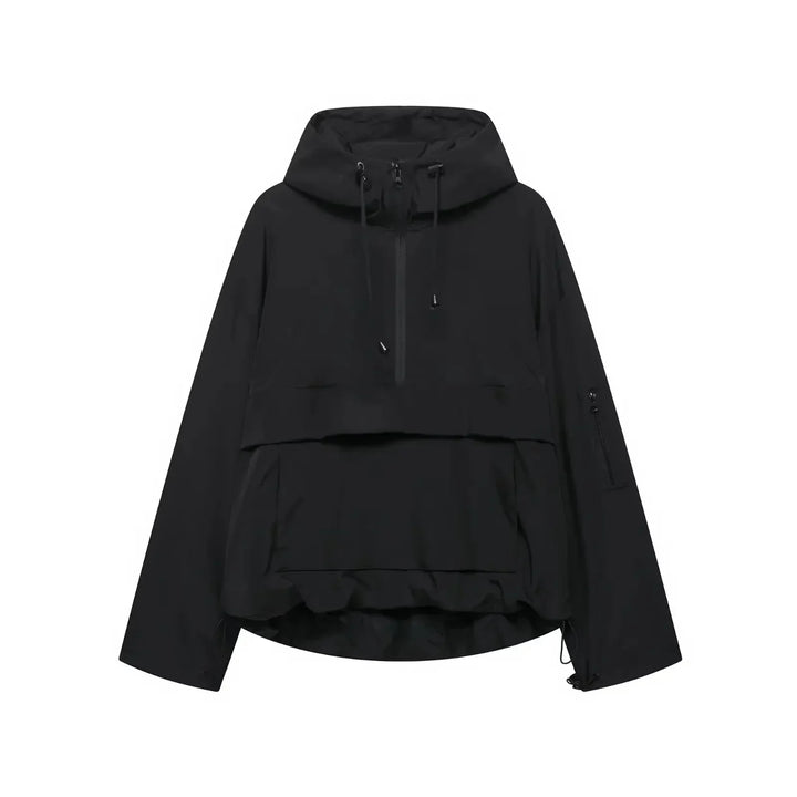 Casual yet functional women's winter jacket, hooded and minimalist, suitable for ski slopes or daily wear