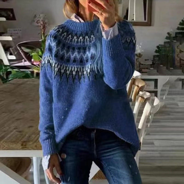 Warm women's sweater with intricate Nordic pattern, long sleeve, crew neck