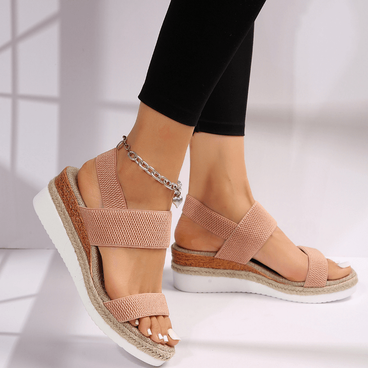 Orthopedic platform sandals for women, designed for all-day comfort & superior arch support, ideal for summer.