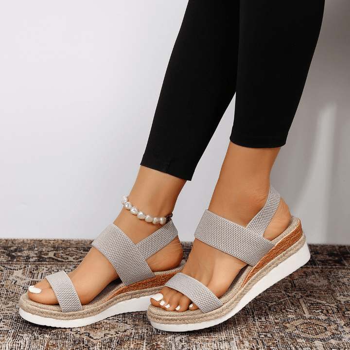 Women's comfortable platform sandals, casual chic for summer outfits, with orthopedic arch support.