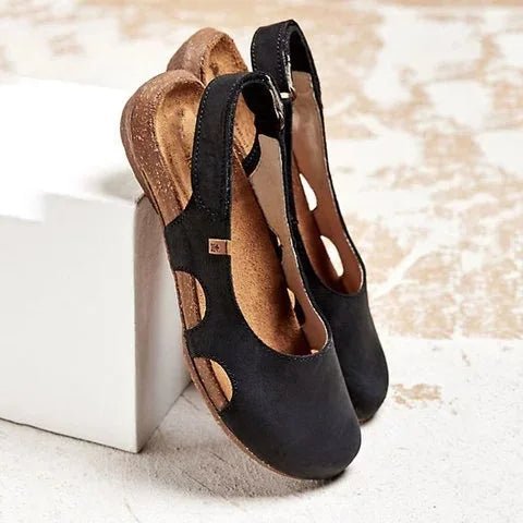 Comfortable women's closed-toe orthopedic sandals, ideal for casual wear, walking, and summer support.