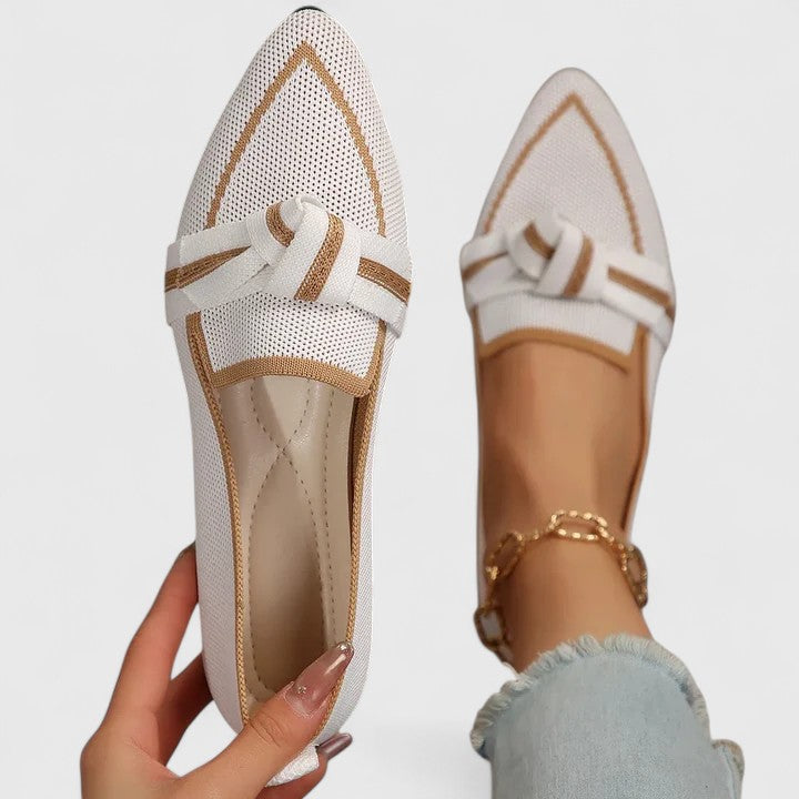 Stylish women's comfort shoes with robust arch support, ideal for walking & foot health. Versatile casual flats.