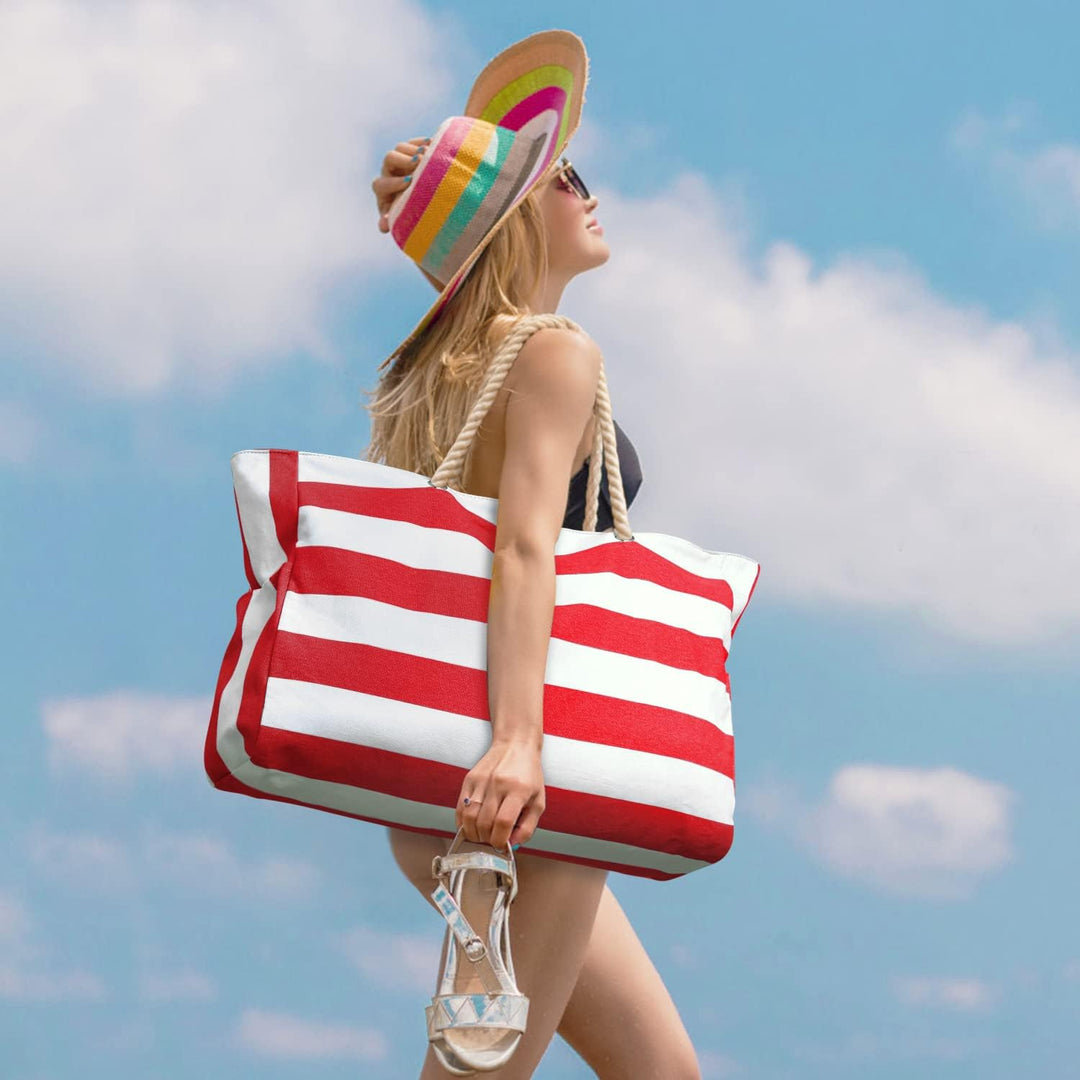 Oversized waterproof travel bag, great for weekend trips & cruises.