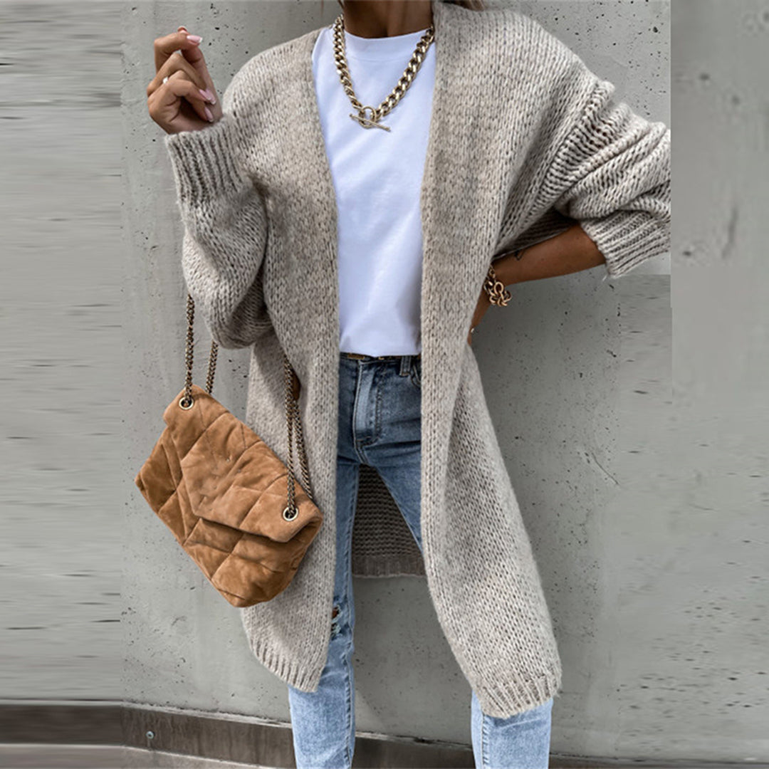 Stylish women's cardigan, long and open front with a comfortable relaxed fit for spring.