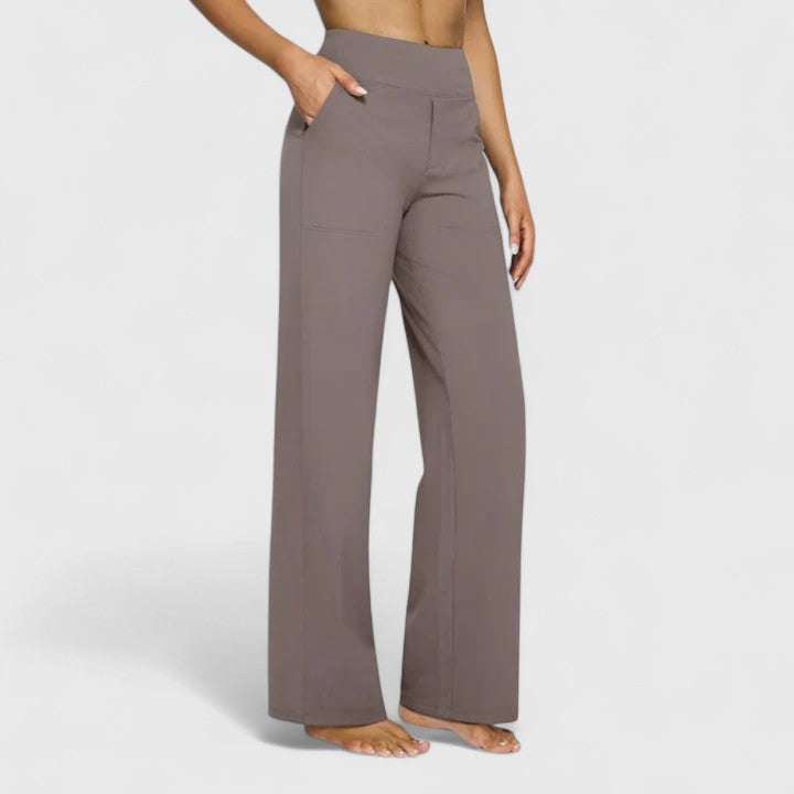 Elegant women's versatile pull-on pants in navy, ideal for casual wear or dressing up.
