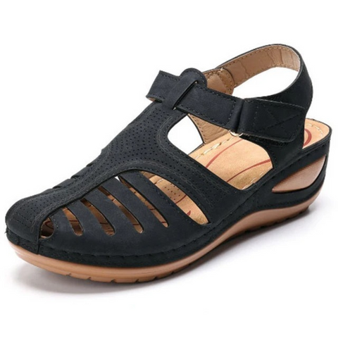 Casual women's summer sandals, breathable cutout design, adjustable for a perfect and comfortable fit