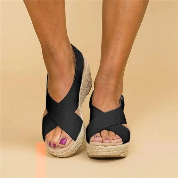 Comfortable women's fashion wedge sandals, espadrille platform, ideal for summer strolls.