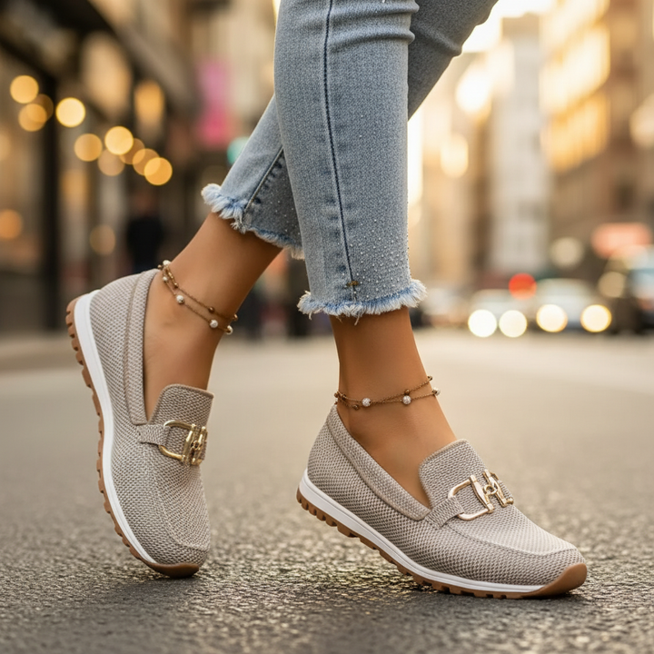 Side view of Suzane women's loafers, highlighting the orthopedic design & cushioned footbed for comfort.