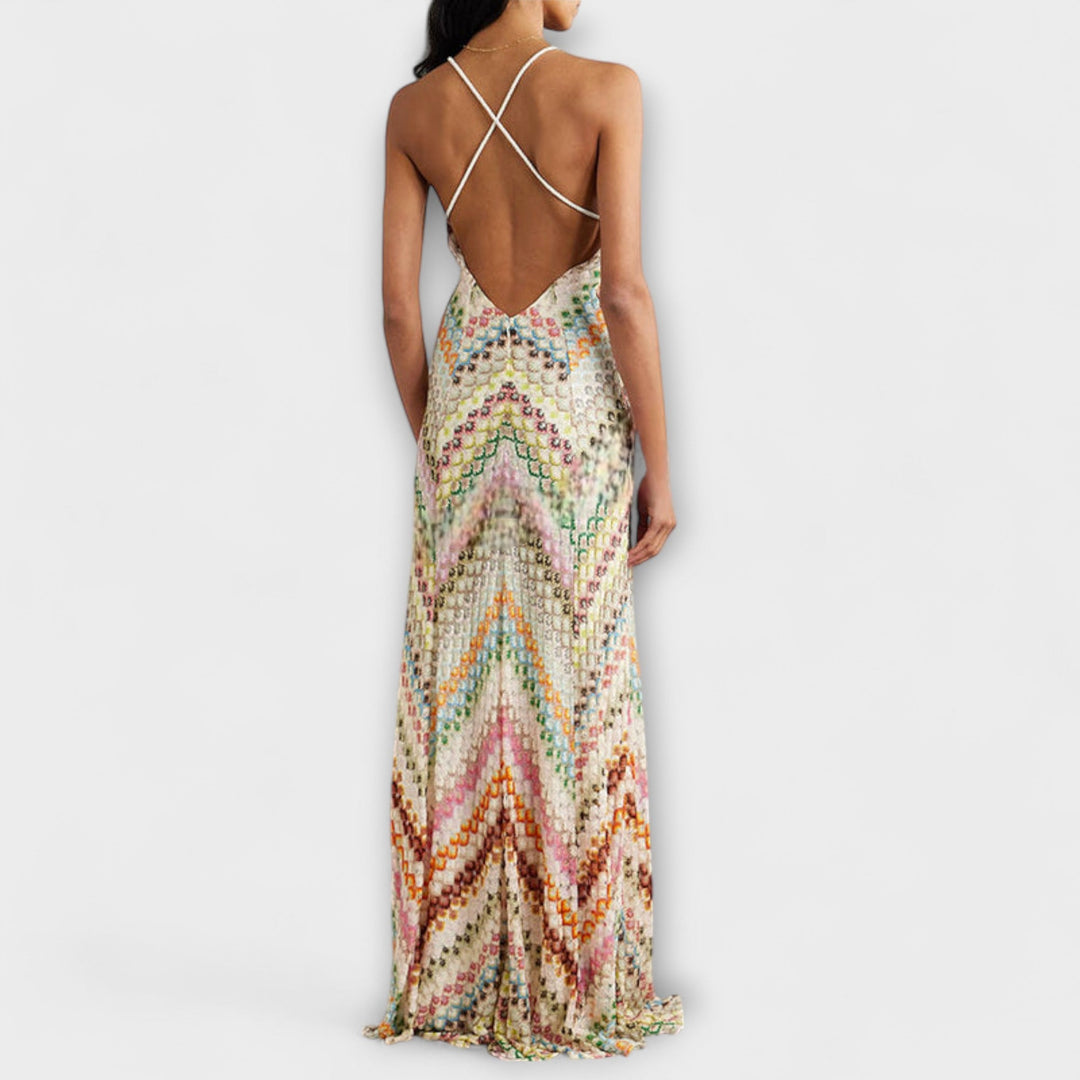 Comfortable women's vibrant herringbone maxi dress, relaxed fit, v-neck, ideal for vacation or evening wear.