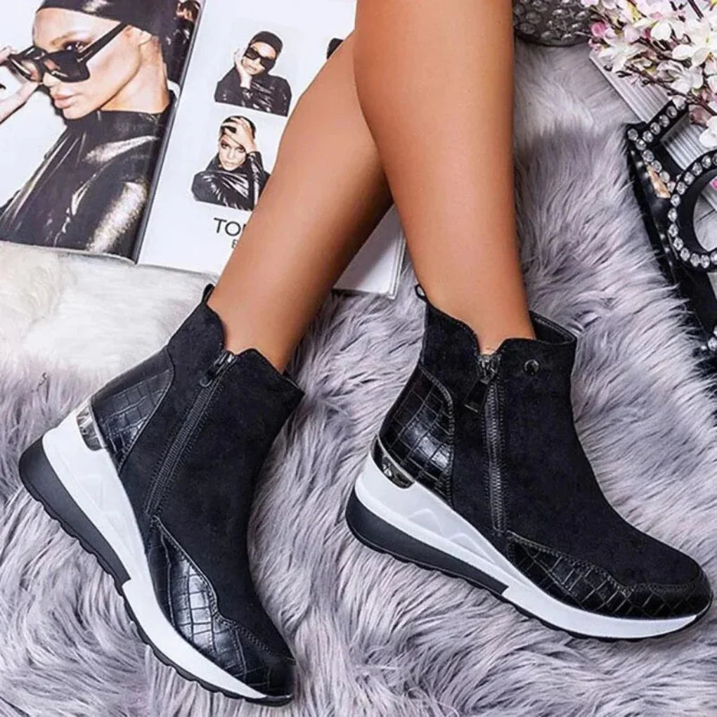 Durable women's waterproof ankle boots, ideal for winter & rain. Reliable all-weather footwear for outdoor adventures.