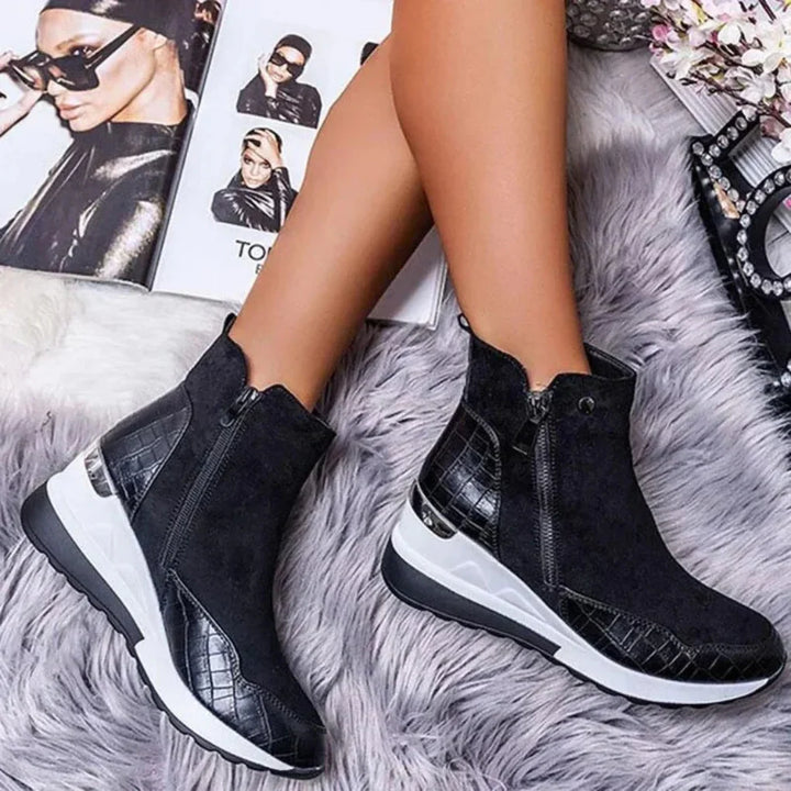 Durable women's waterproof ankle boots, ideal for winter & rain. Reliable all-weather footwear for outdoor adventures.
