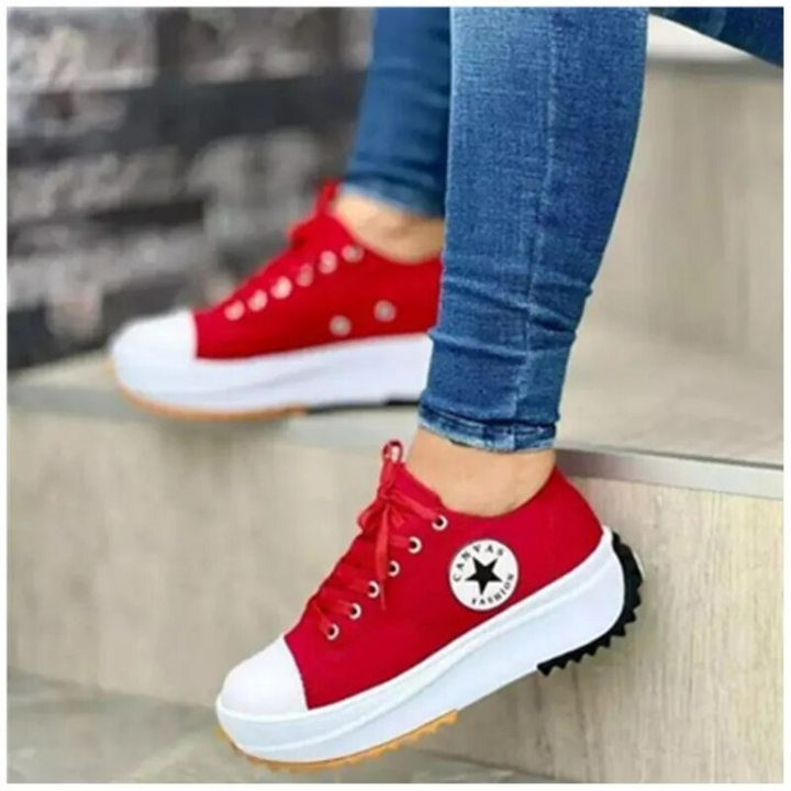 "Women's white chunky sole low-top sneakers, casual style with lace-up closure for modern comfort and versatile wear."